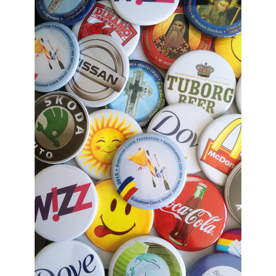 ∅ 56 mm - Insigne ambutisate metalice cu ac